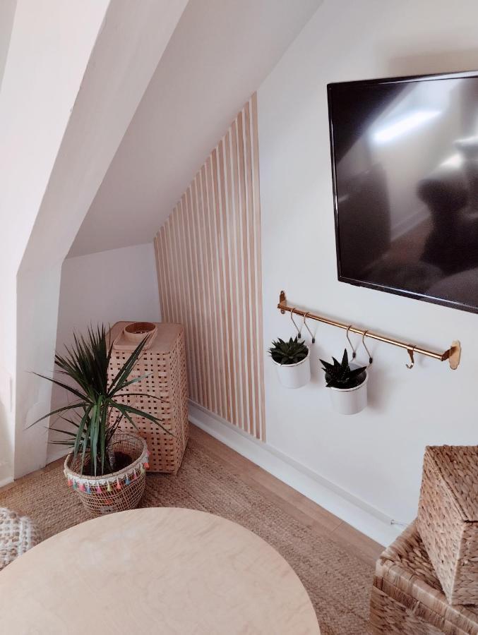 Perle Rare, Appartement Paisible Et Cosy 朗巴勒 外观 照片