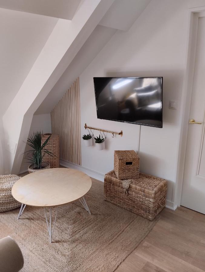 Perle Rare, Appartement Paisible Et Cosy 朗巴勒 外观 照片